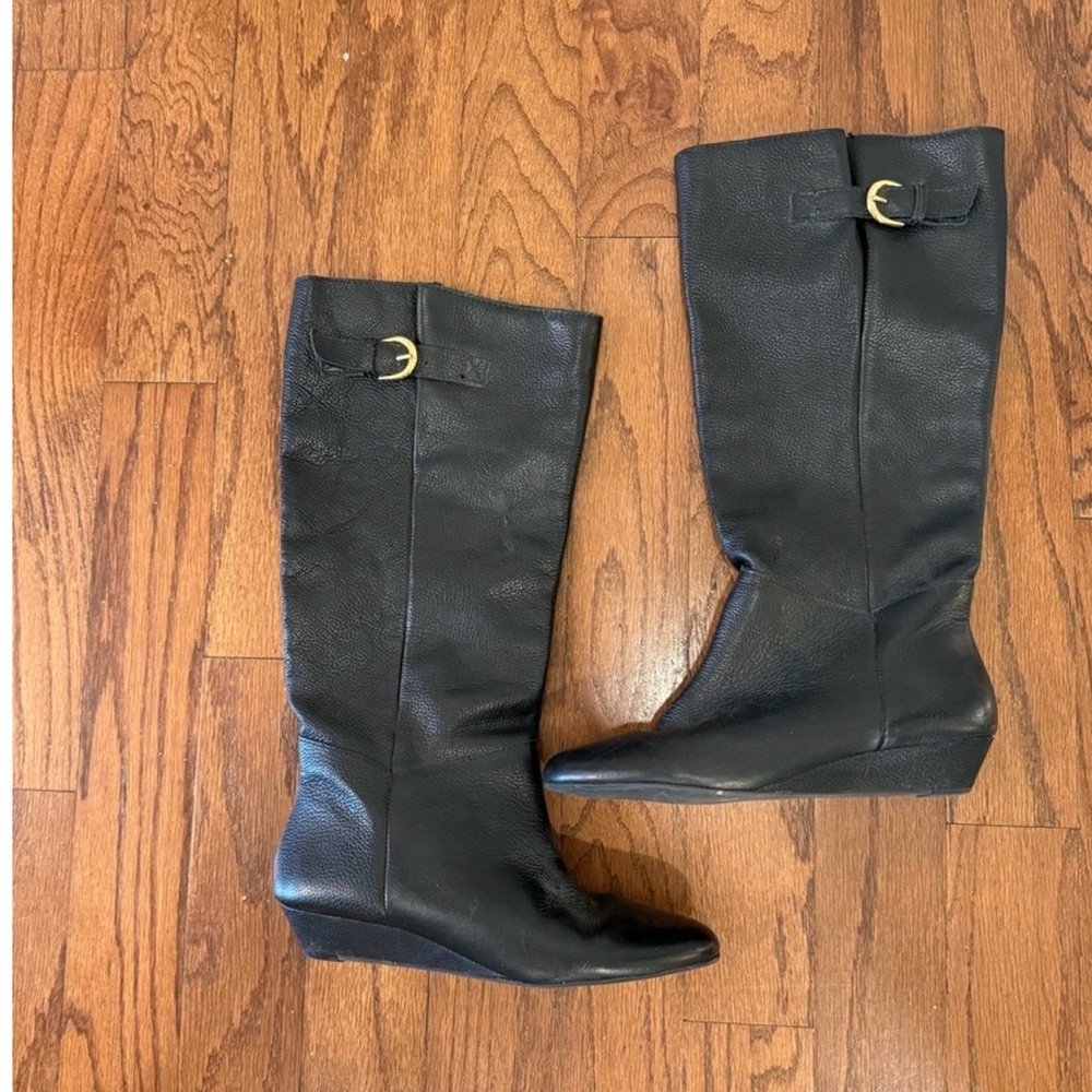 Steve Madden Black Leather Boots with Buckle